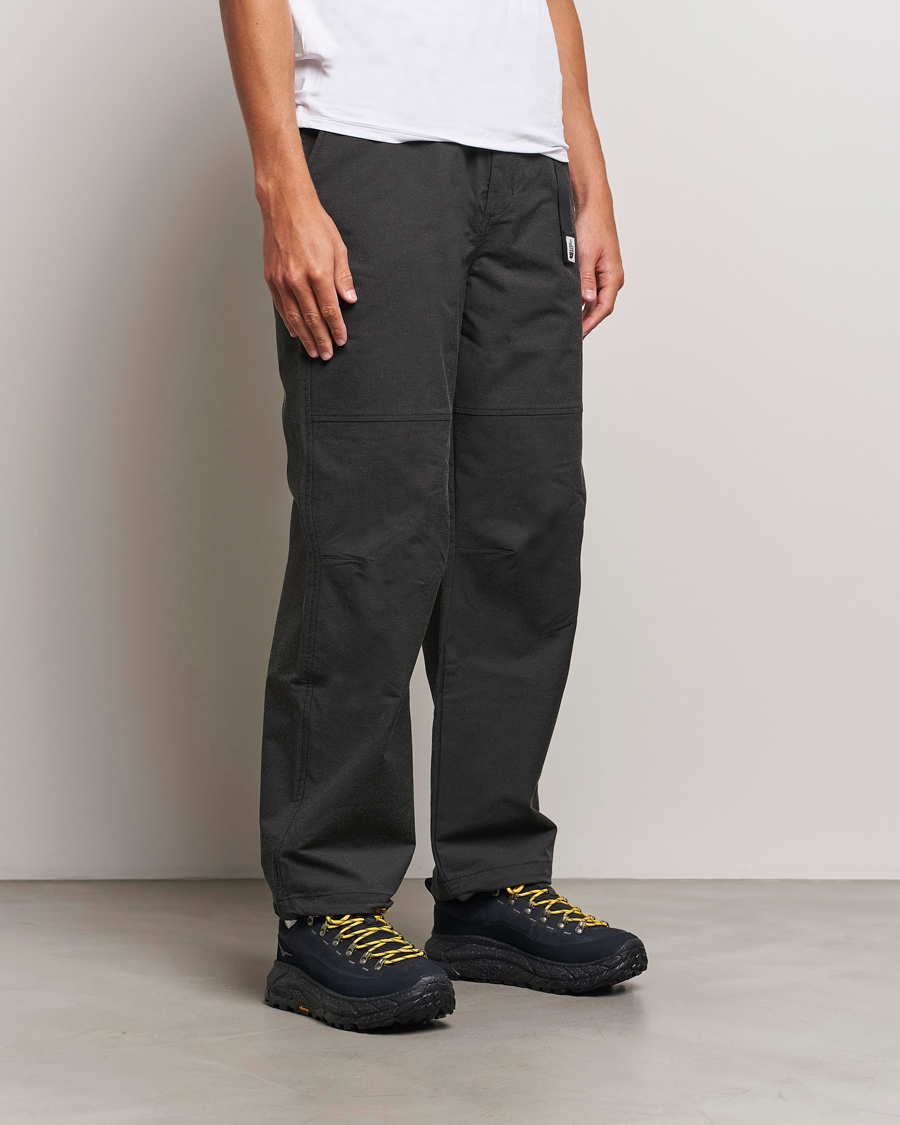 Herre | Trail Sneakers | Hoka | One Tor Summit Black