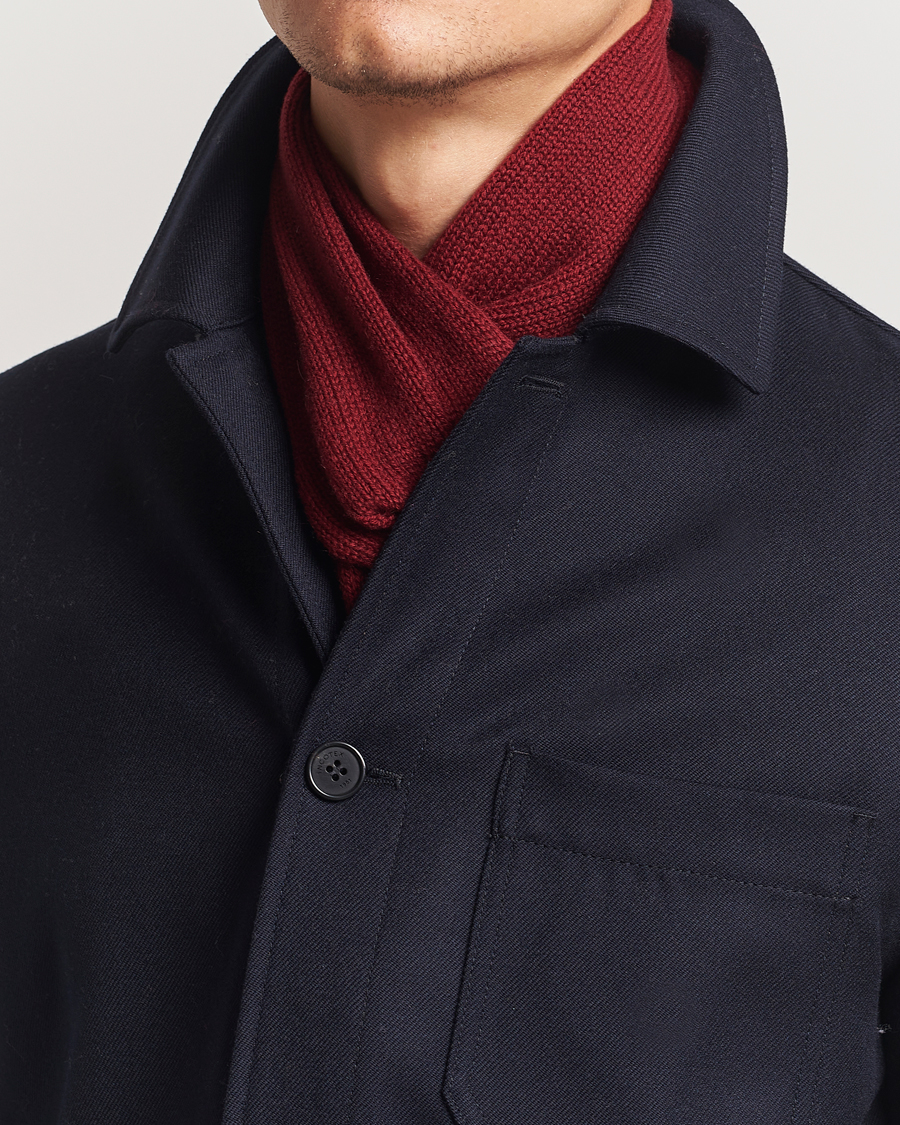 Herre | Piacenza Cashmere Short Loop Cashmere Scarf Burgundy | Piacenza Cashmere | Short Loop Cashmere Scarf Burgundy