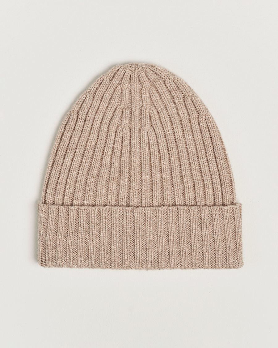 Herre | Piacenza Cashmere Ribbed Cashmere Beanie Light Beige | Piacenza Cashmere | Ribbed Cashmere Beanie Light Beige