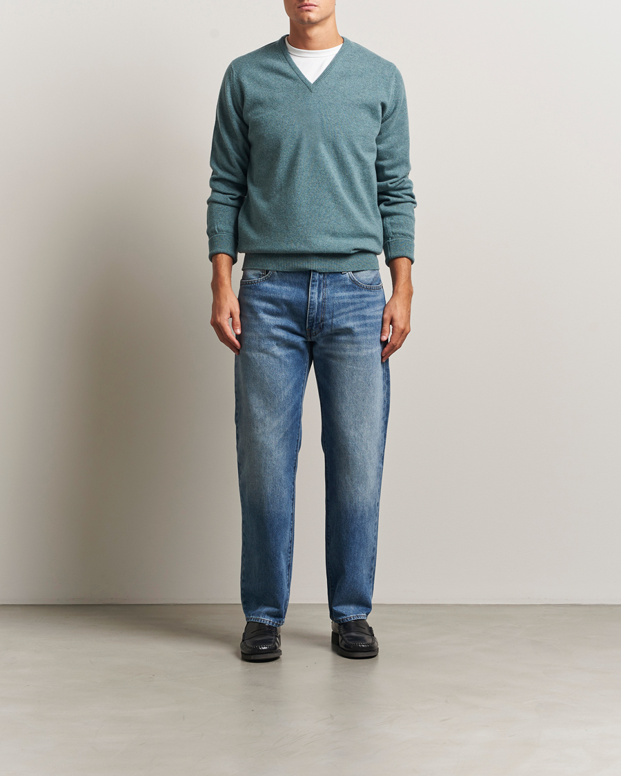 Herre | Gensere | William Lockie | Rob Lambswool V-Neck Caspian