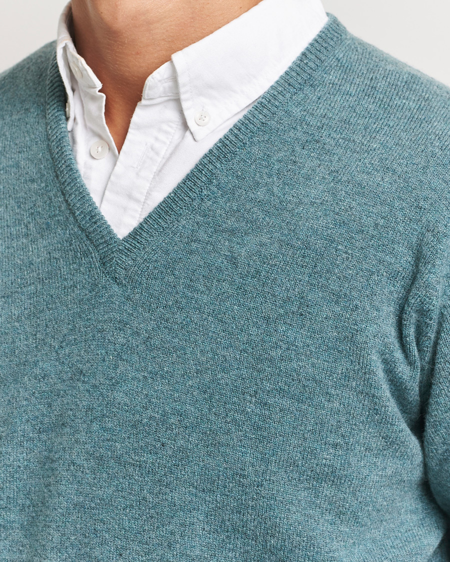 Herre | Gensere | William Lockie | Rob Lambswool V-Neck Caspian