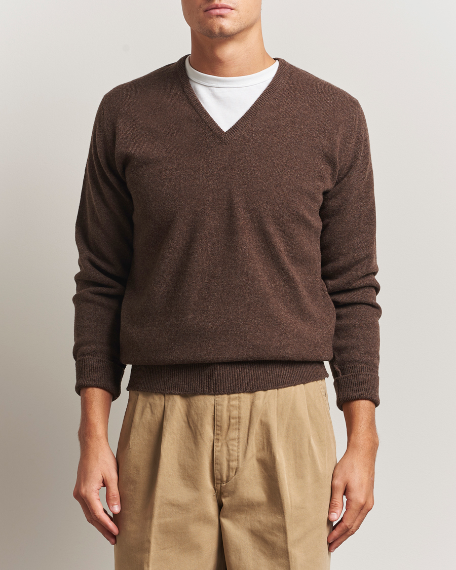 Herre | Gensere | William Lockie | Rob Lambswool V-Neck Mocha