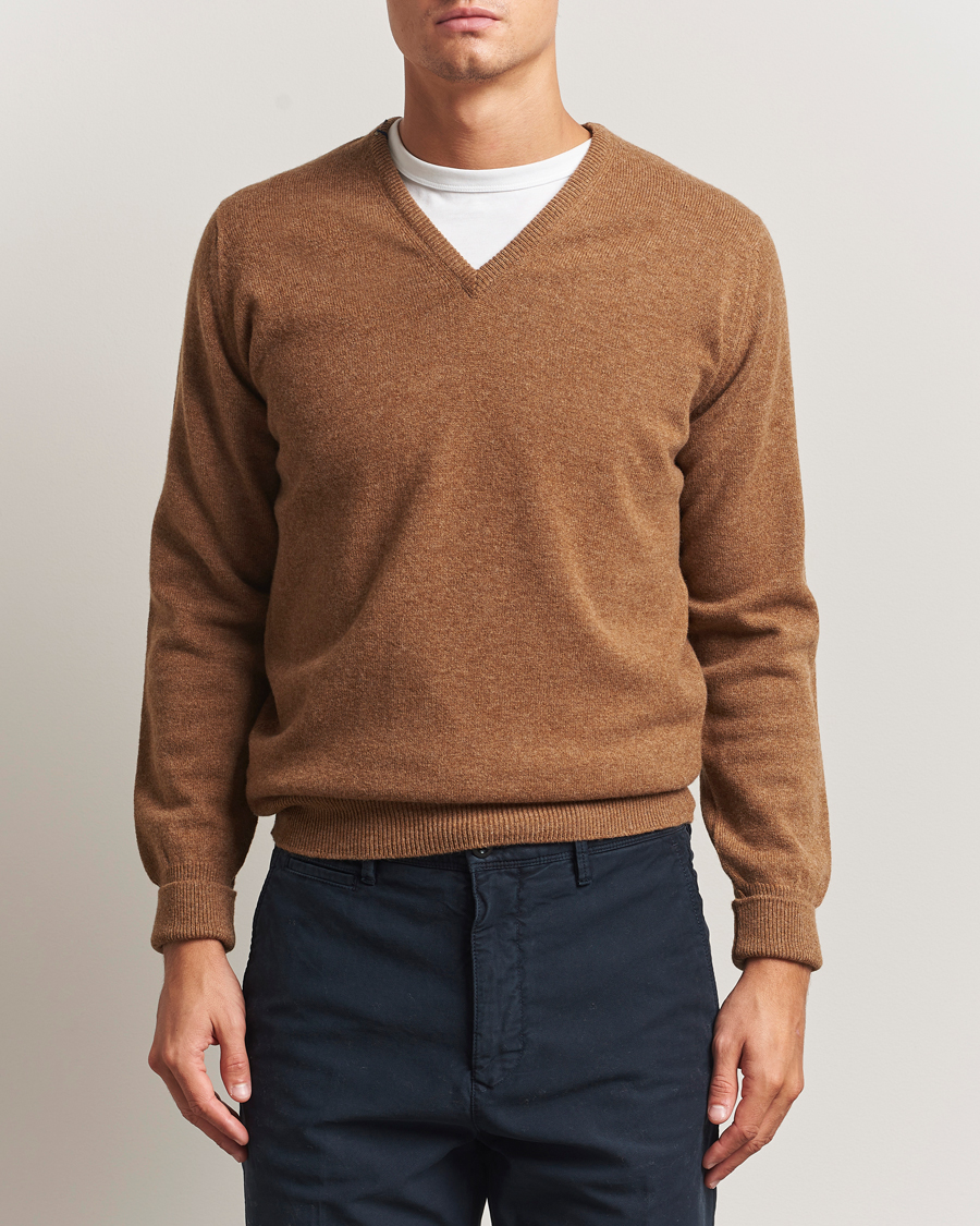 Herre | Gensere | William Lockie | Rob Lambswool V-Neck Savannah
