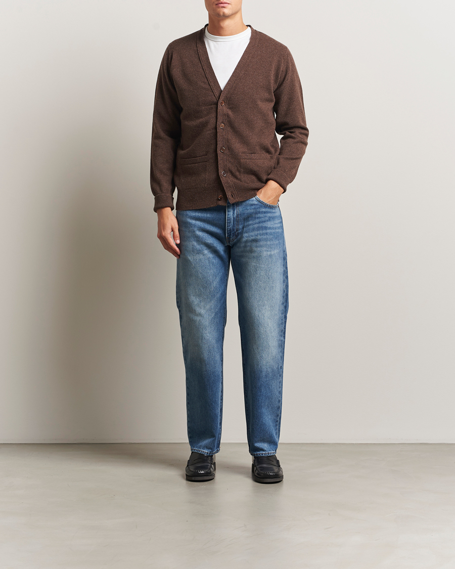 Herre | Gensere | William Lockie | Rob Lambswool Cardigan Mocha
