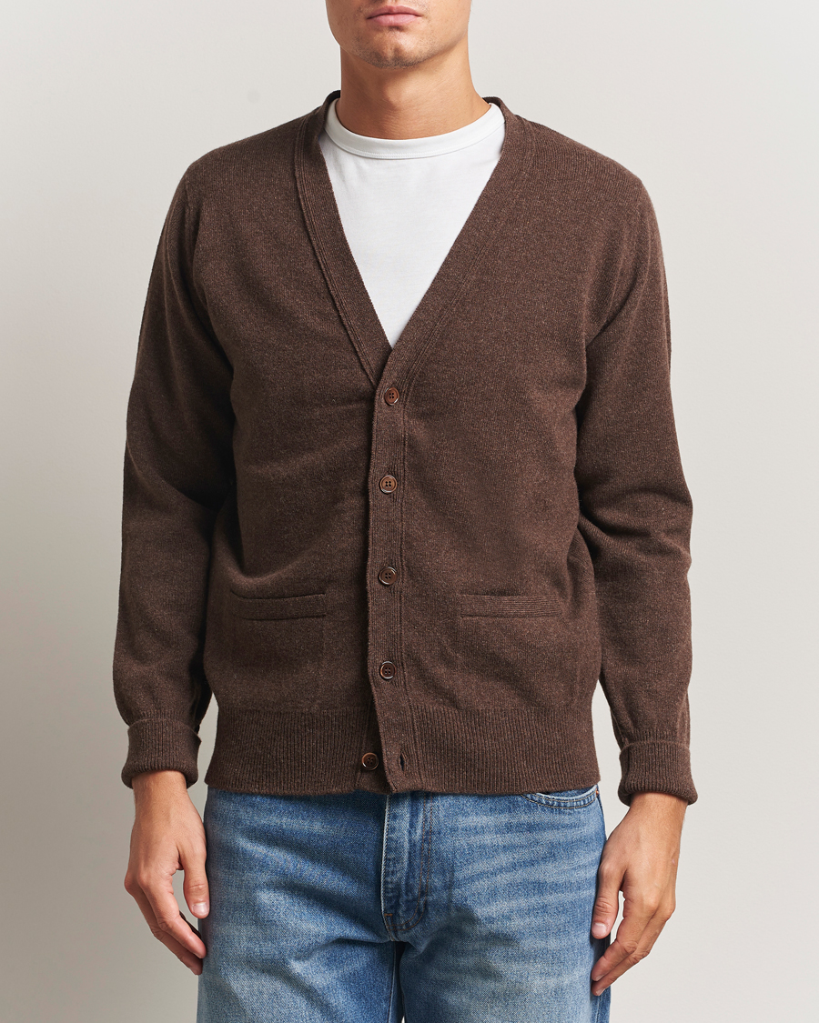 Herre | Gensere | William Lockie | Rob Lambswool Cardigan Mocha