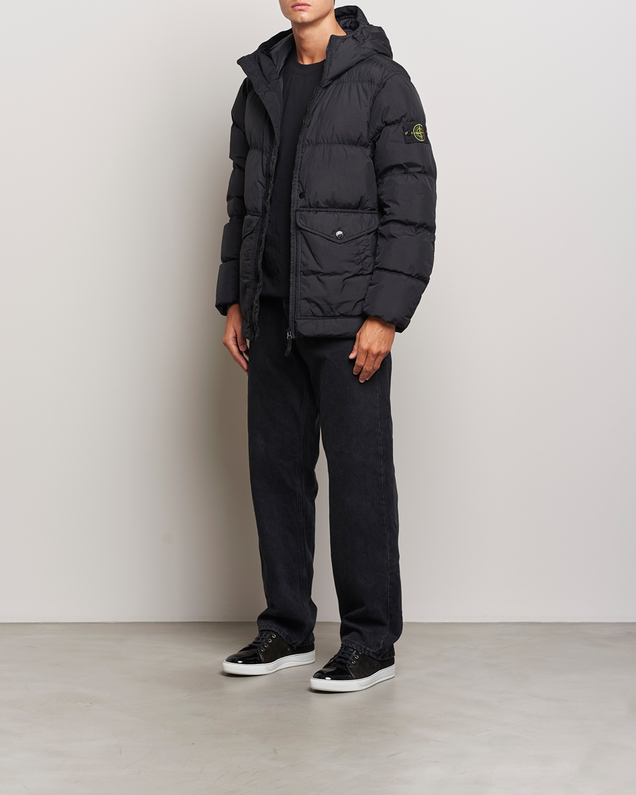 Herre | Jakker | Stone Island | Garment Dyed Recycled Nylon Down Hooded Jacket Black