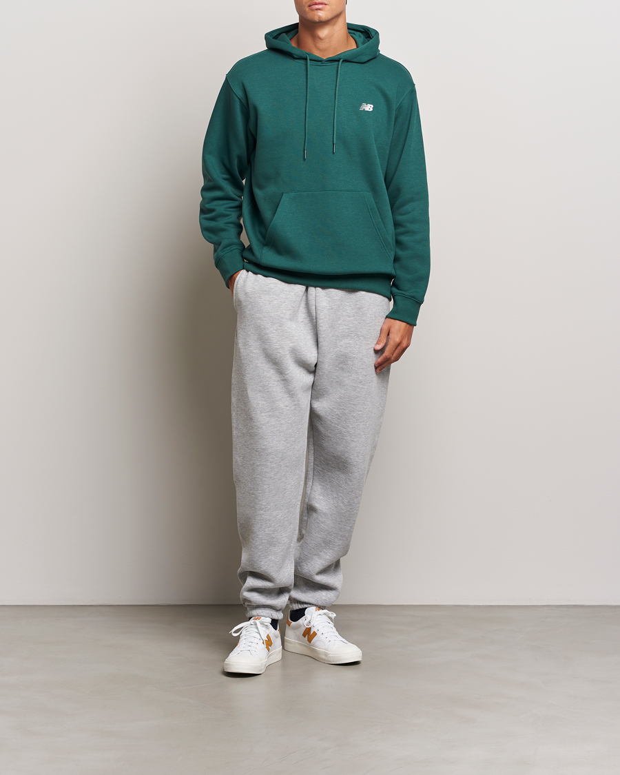Herre | Gensere | New Balance | Essentials Fleece Hoodie Nightwatch Green