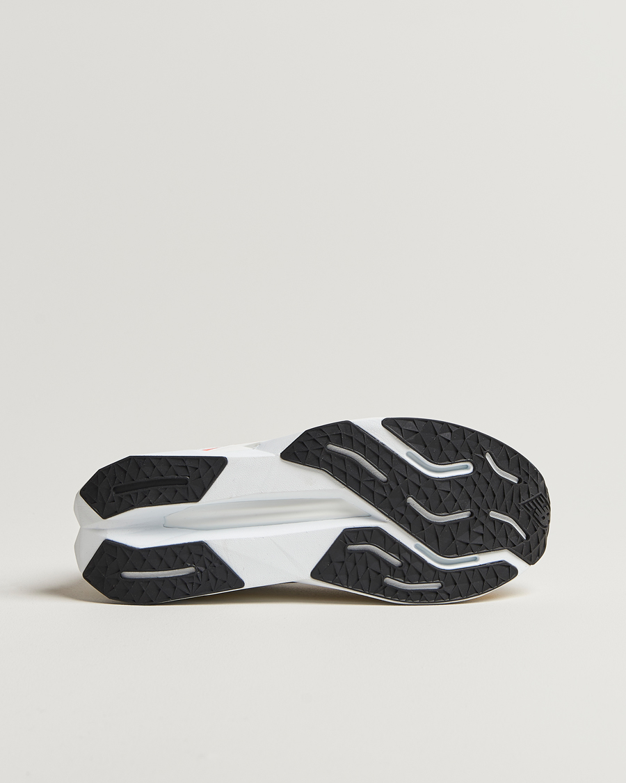 Herre | Sneakers | New Balance Running | FuelCell Propel v5 White