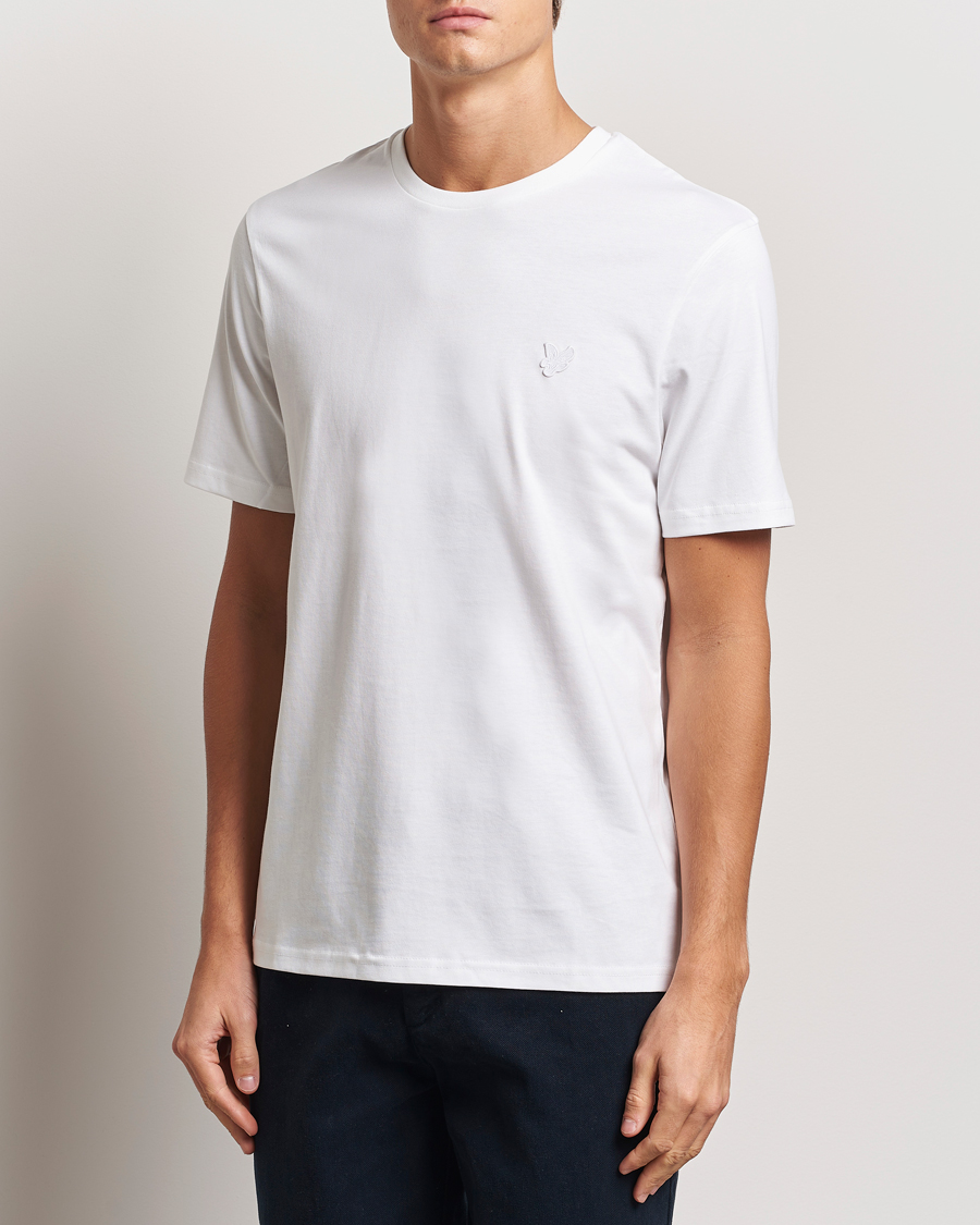 Herre | T-Shirts | Lyle & Scott | Tonal Eagle Crew Neck T-Shirt White