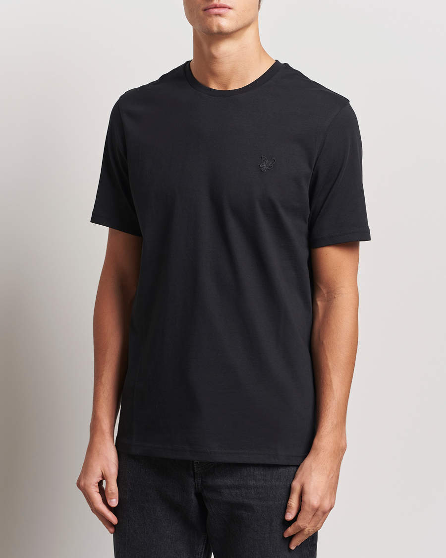 Herre | T-Shirts | Lyle & Scott | Tonal Eagle Crew Neck T-Shirt Jet Black