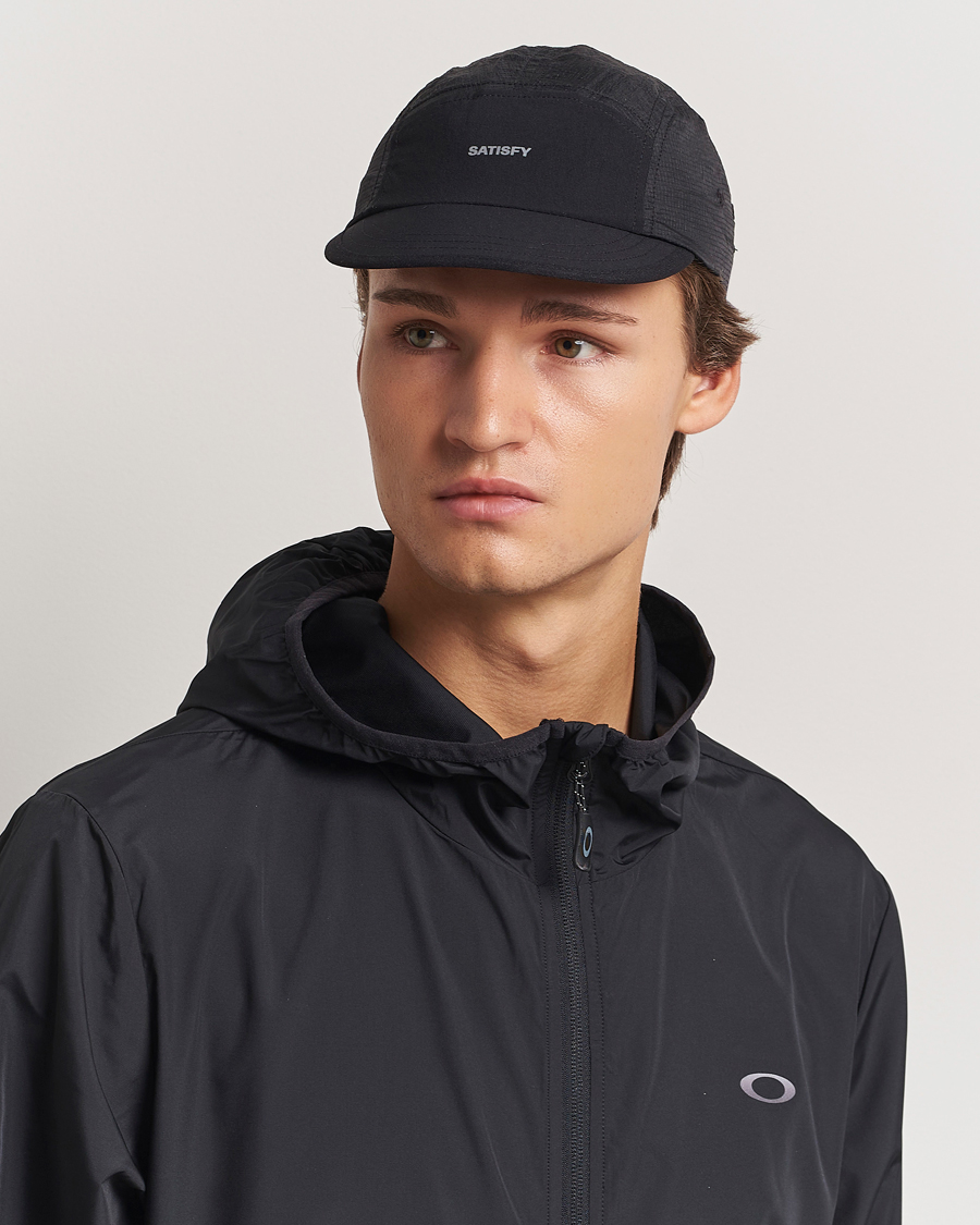 Herre | Satisfy Rippy Trail Cap Black | Satisfy | Rippy Trail Cap Black