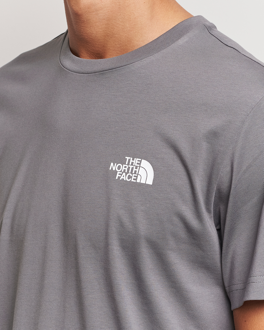 Herre | T-Shirts | The North Face | Simple Dome Tee Grey