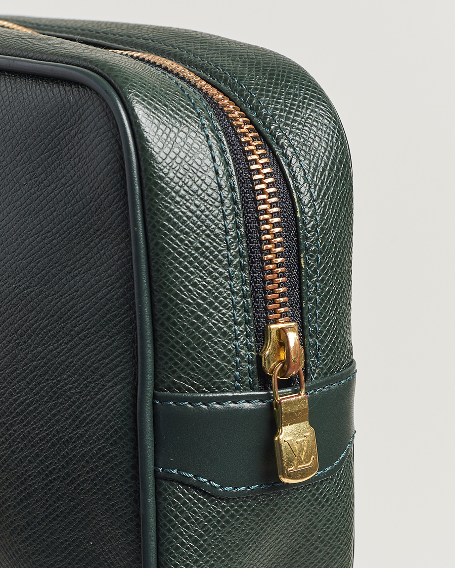 Herre | Louis Vuitton Pre-Owned Kaluga Washbag Green | Louis Vuitton Pre-Owned | Kaluga Washbag Green