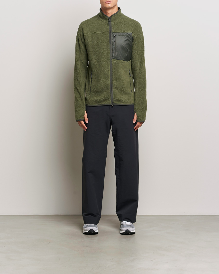 Herre | Gensere | Peak Performance | Pile Full Zip Pine Needle