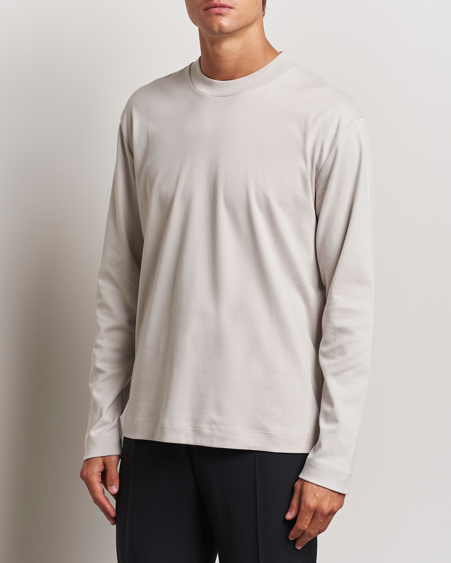 Herre | T-Shirts | Sunspel | Heavyweight Mock Neck Long Sleeve T-Shirt Putty