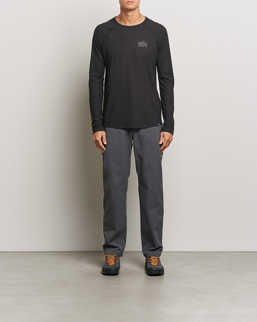 Herre | T-Shirts | Patagonia | Long Sleeve Cap Cool Trail Graphic Shirt Black