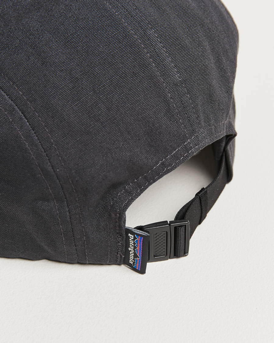 Herre | Patagonia P-6 Label Maclure Hat Ink Black | Patagonia | P-6 Label Maclure Hat Ink Black