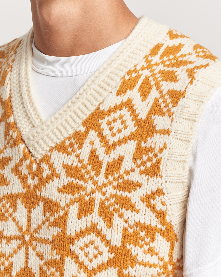 Herre | Gensere | BEAMS PLUS | Snow Pattern Knit Vest Gold