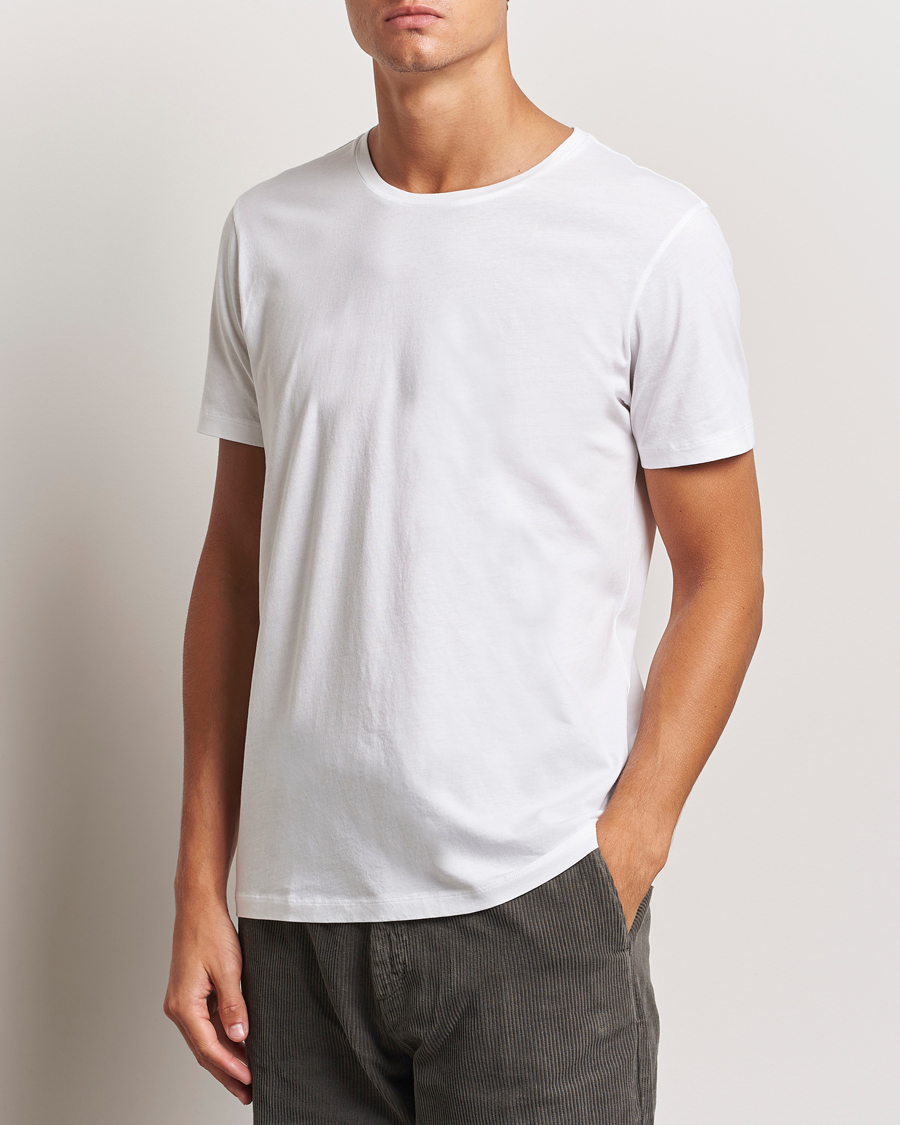 Herre | T-Shirts | A Day's March | Lightweight T-Shirt White