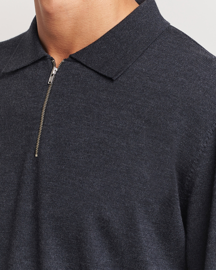 Herre | Gensere | A Day's March | Thompson Merino Half-Zip Polo Anthracite