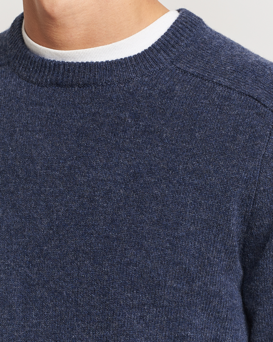 Herre | Gensere | A Day's March | Brodick Lambswool Sweater Navy