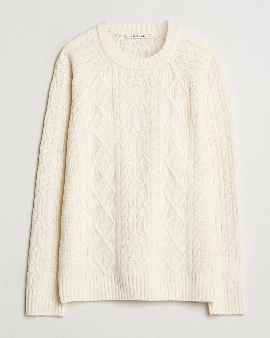 Herre | Gensere | A Day's March | Atlas Aran Knit Lambswool Sweater Off White