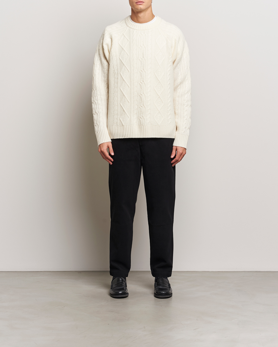 Herre | Gensere | A Day's March | Atlas Aran Knit Lambswool Sweater Off White