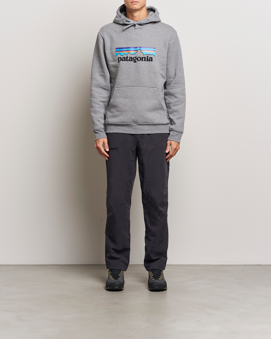 Herre | Gensere | Patagonia | P-6 Logo Uprisal Hoody Gravel Heather
