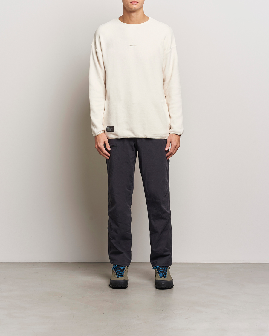 Herre | Gensere | Oakley | FGL Micro Fleece Crew Bone