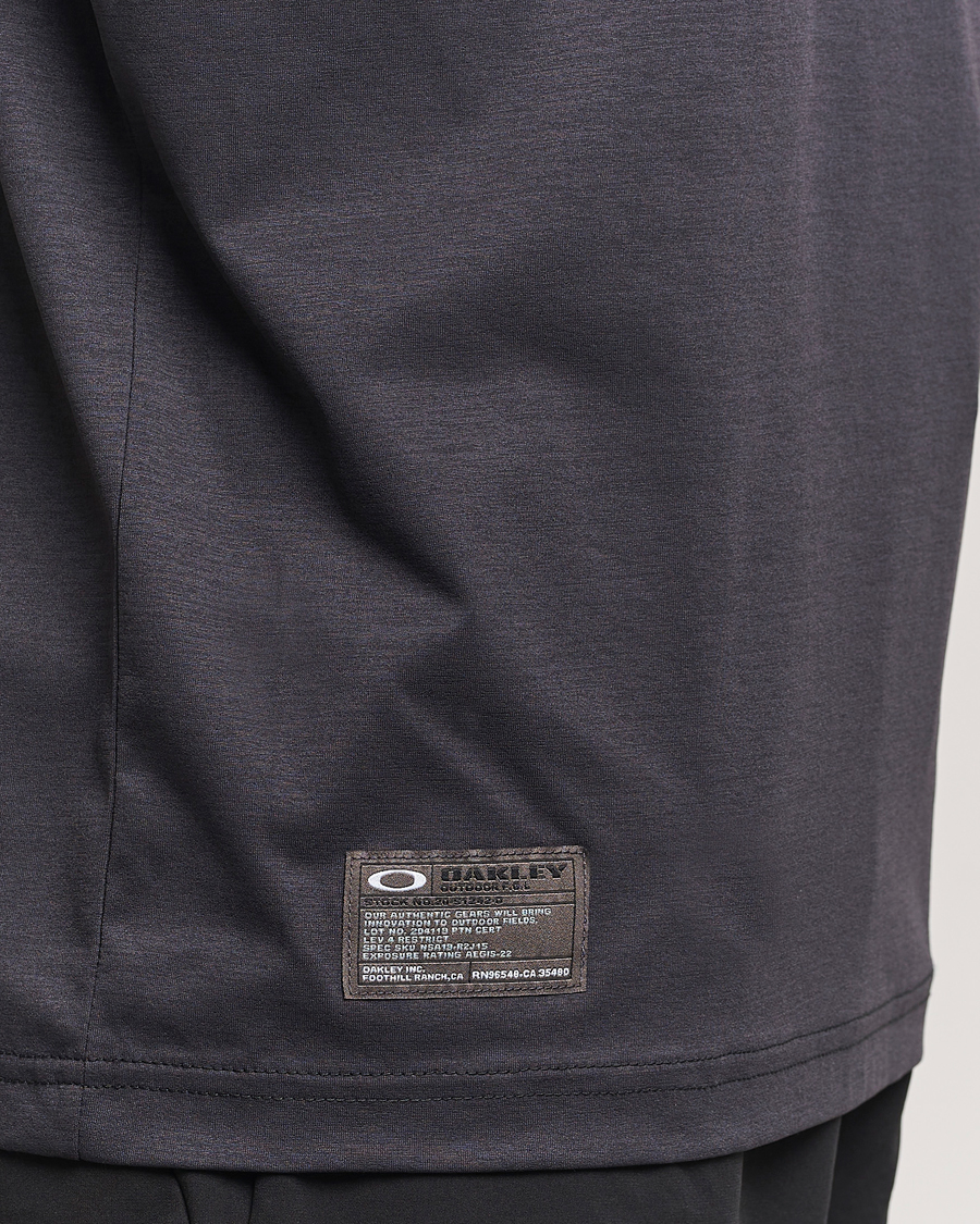 Herre | T-Shirts | Oakley | FGL Scratch Long Sleeve T-Shirt Phantom