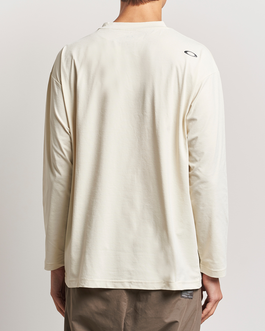 Herre | T-Shirts | Oakley | FGL Scratch Long Sleeve T-Shirt Bone