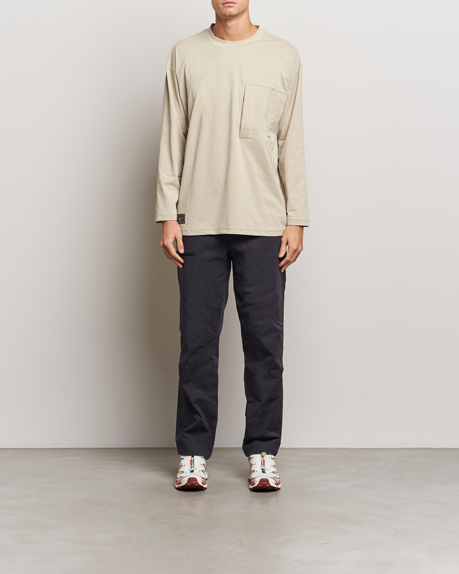 Herre | T-Shirts | Oakley | FGL Scratch Long Sleeve T-Shirt Desert Sand