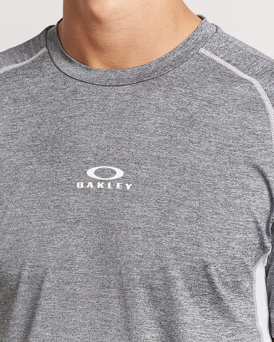 Herre | T-Shirts | Oakley | Stretch T-Shirt Uniform
