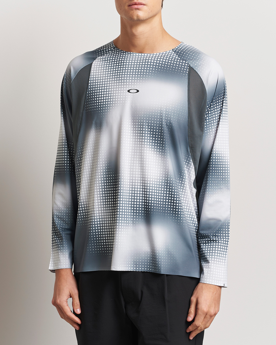 Herre | T-Shirts | Oakley | Pursuit Pro Long Sleeve T-Shirt Organic Spots