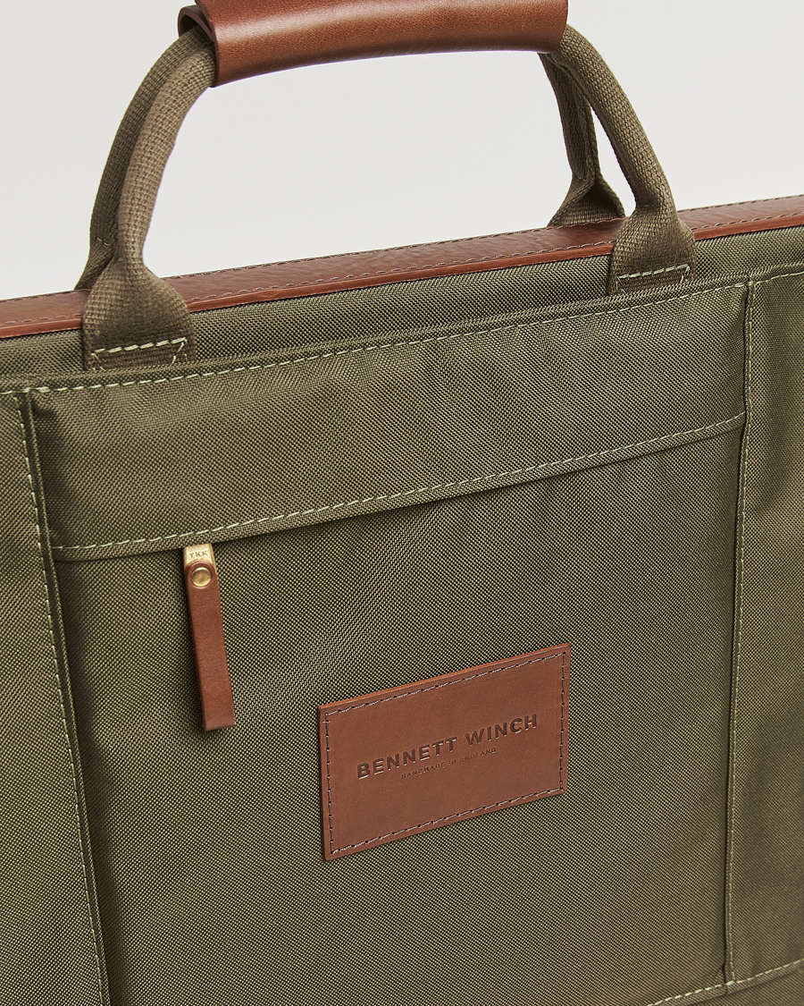 Herre | Vesker | Bennett Winch | Nylon Trifold Suit Carrier Olive