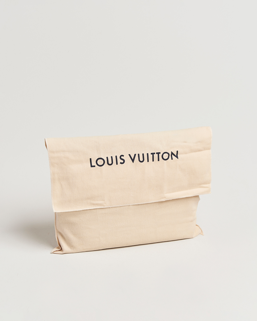 Herre | Pre-Owned & Vintage Bags | Louis Vuitton Pre-Owned | Gray Taiga PM Messenger Bag Grigori