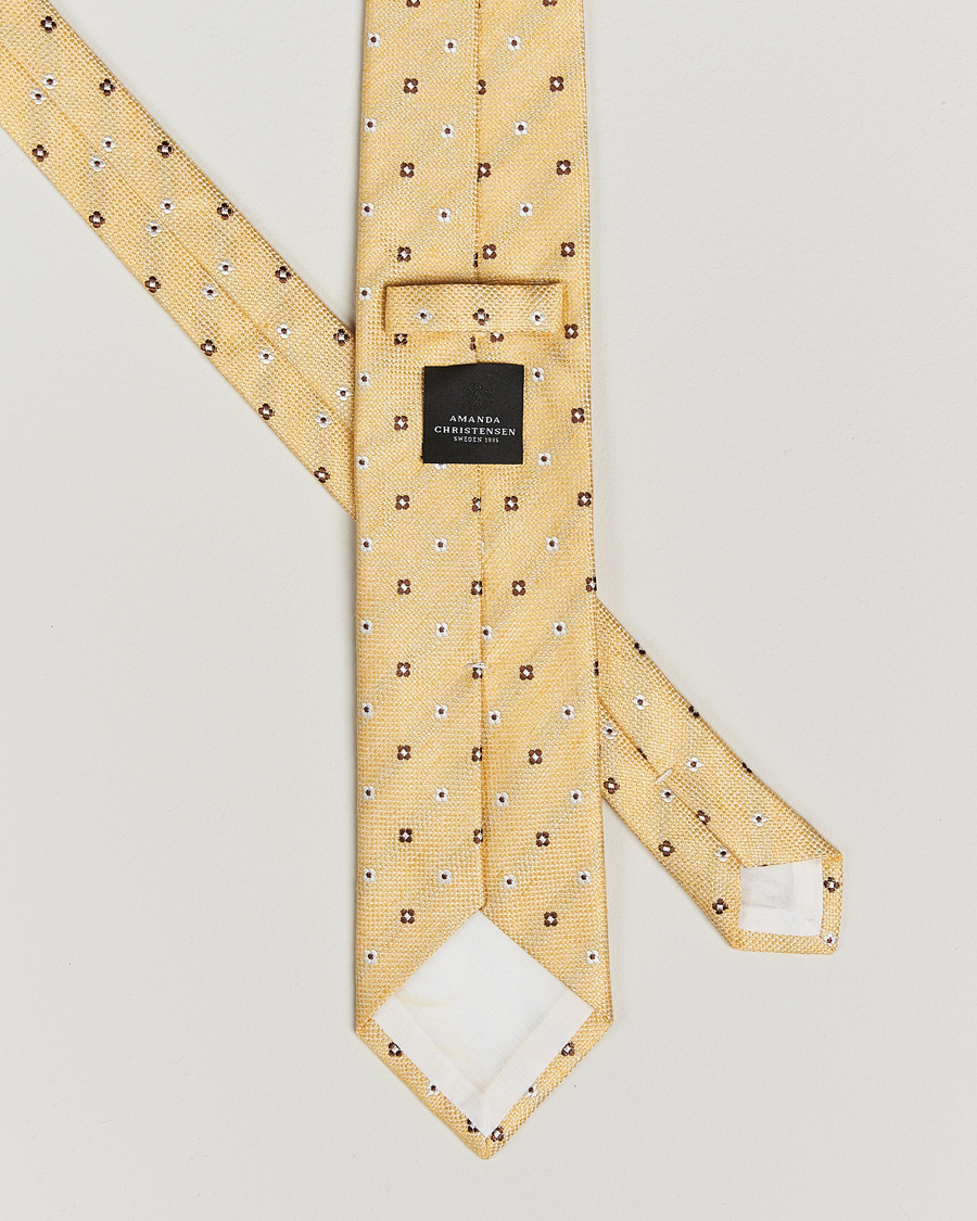 Herre | Amanda Christensen Silk/Linen Printed Flower 8cm Tie Yellow | Amanda Christensen | Silk/Linen Printed Flower 8cm Tie Yellow