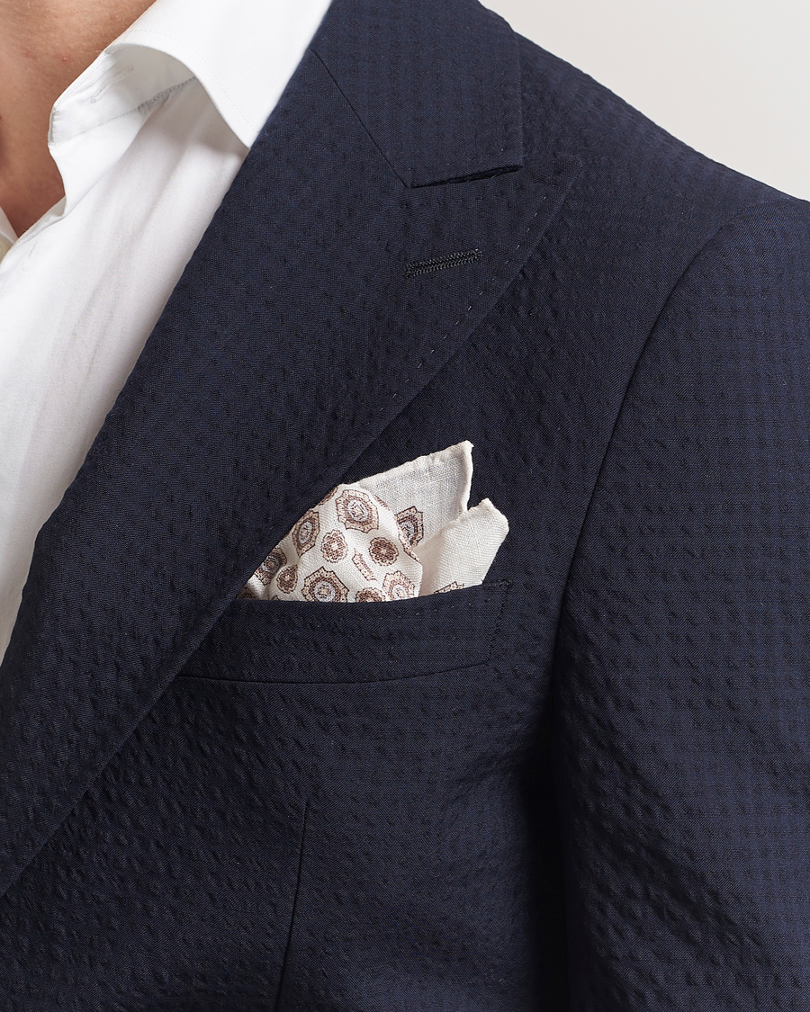 Herre | Lommetørklær | Amanda Christensen | Linen Printed Medallion Pocket Square Cream