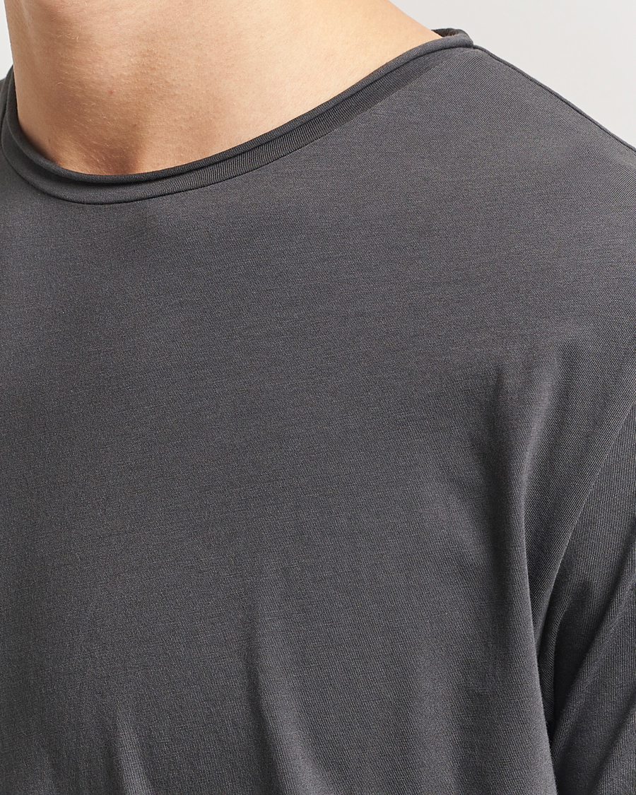 Herre | T-Shirts | Filippa K | Roll Neck Crew Neck T-Shirt Charcoal Grey