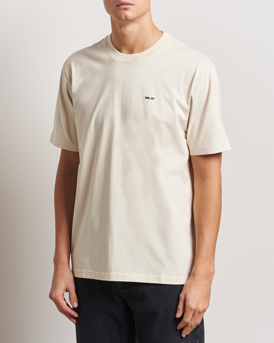 Herre | T-Shirts | NN07 | Adam Logo Crew Neck T-Shirt Ivory