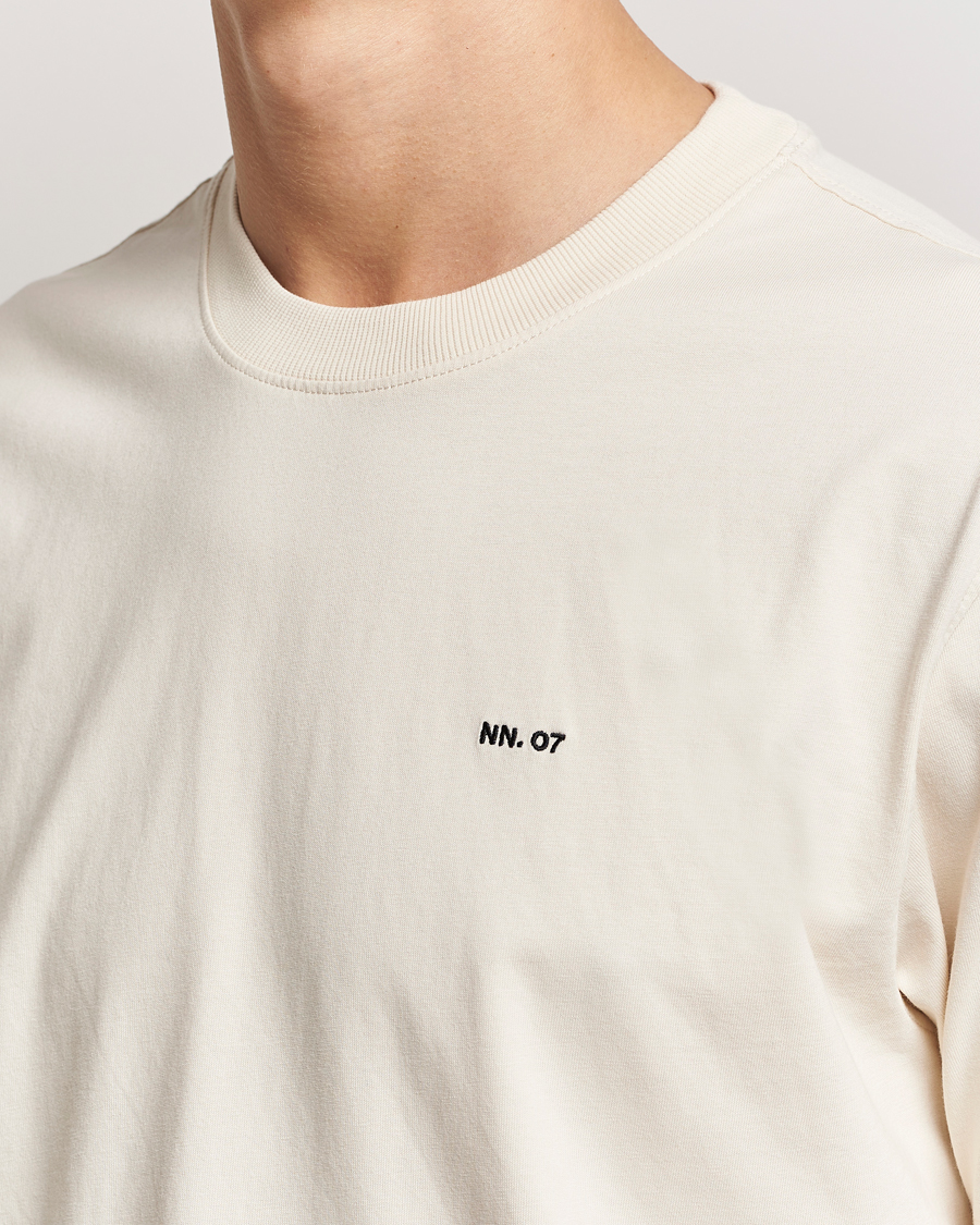 Herre | T-Shirts | NN07 | Adam Logo Crew Neck T-Shirt Ivory