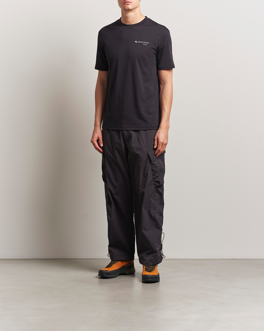 Herre | T-Shirts | Klättermusen | Narfi Short Sleeve Running T-Shirt Raven