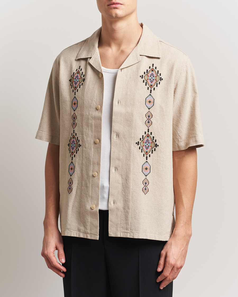 Herre | Skjorter | NN07 | Ole Printed Short Sleeve Shirt Oat