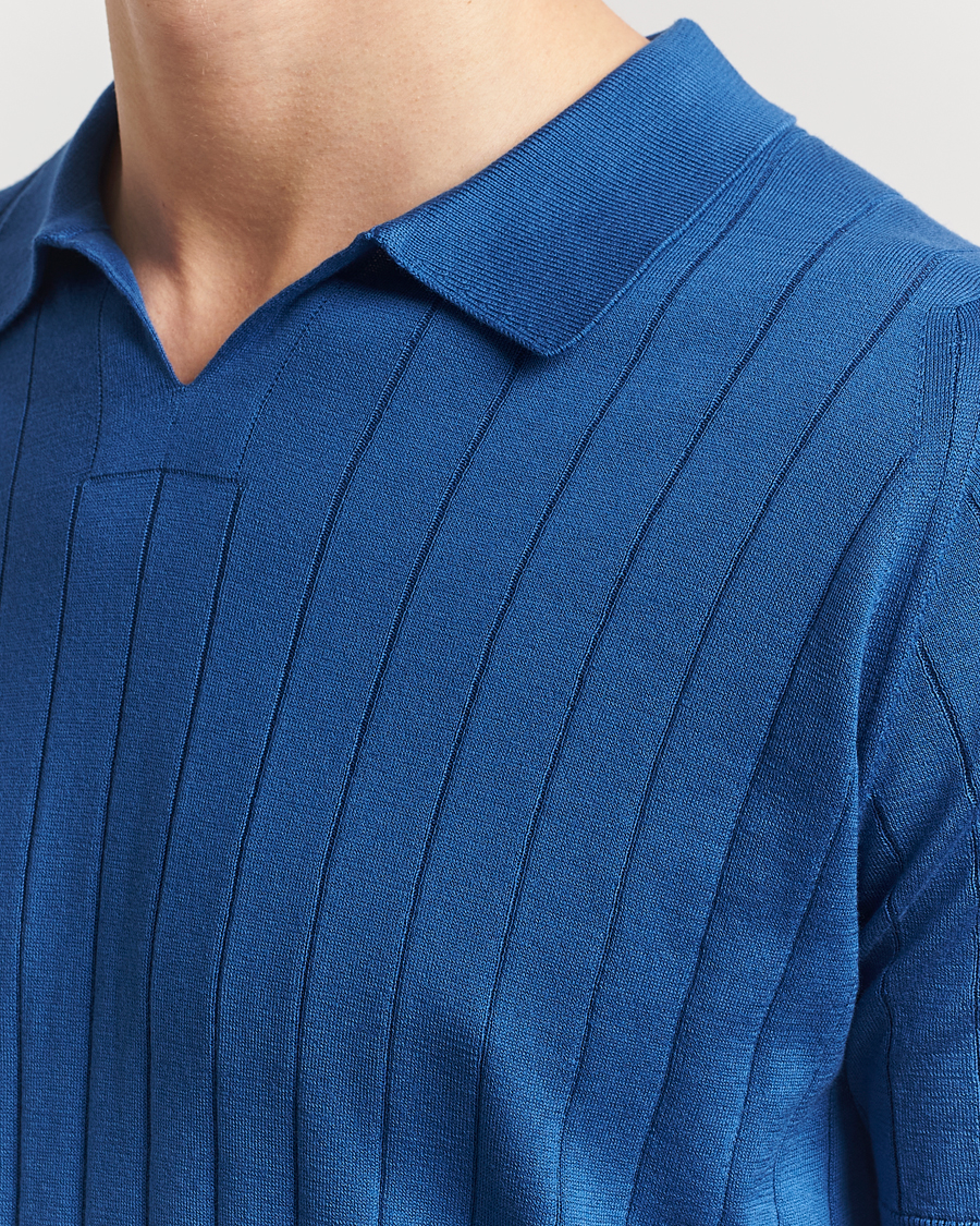 Herre | Pikéer | John Smedley | Roper Open Collar Sea Island Polo Pacific Blue
