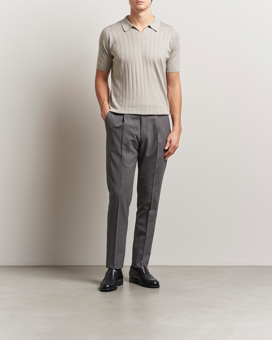 Herre | Pikéer | John Smedley | Roper Open Collar Sea Island Polo Parchment