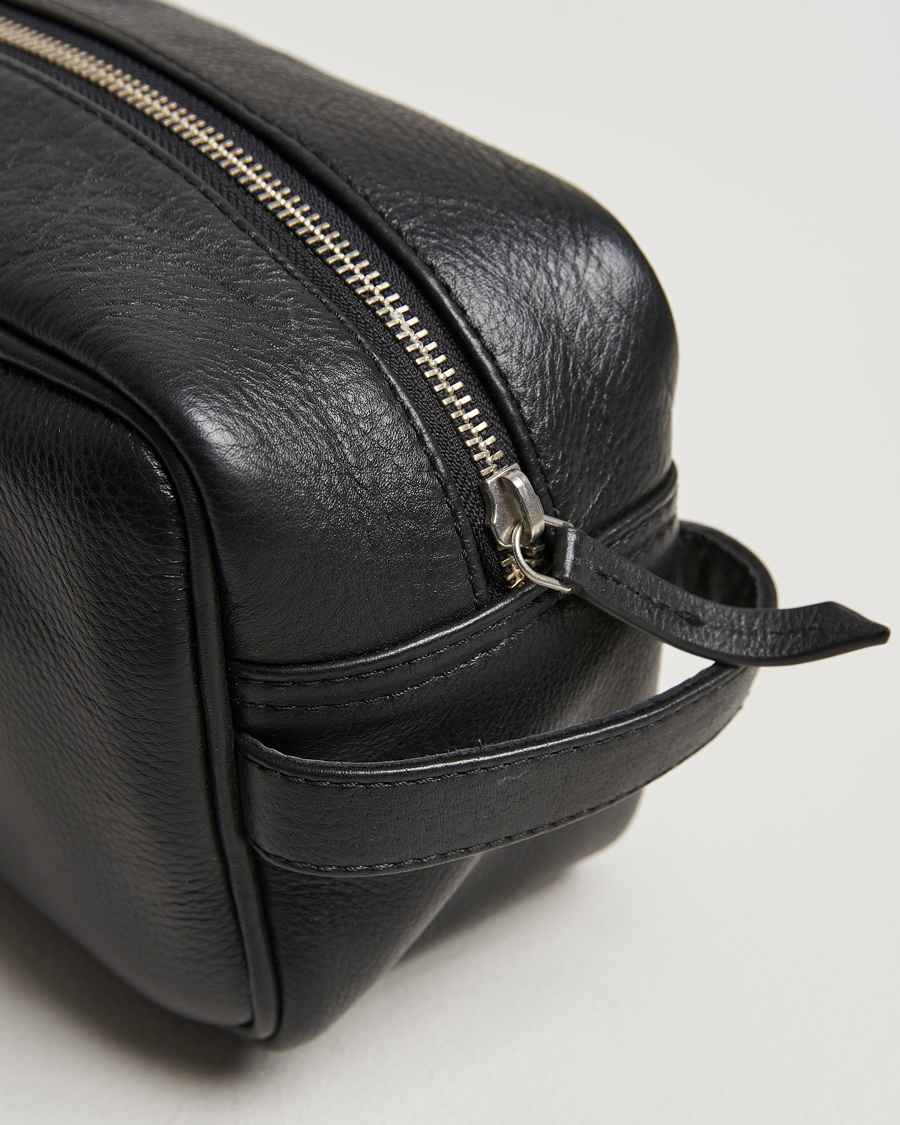 Herre | Vesker | LES DEUX | Leather Washbag Black