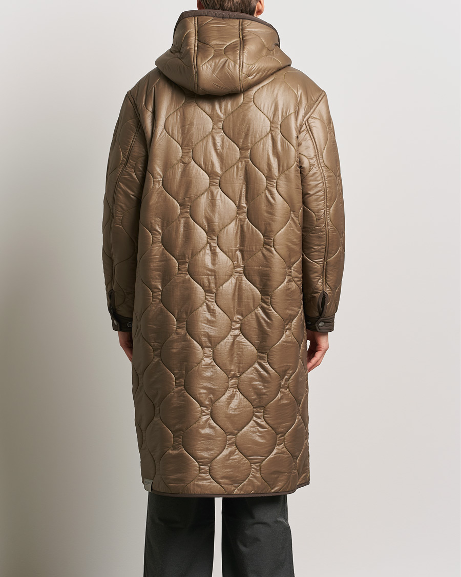 Herre | Jakker | Woolrich | Quilted Coat Sherpa Lining by Todd Snyder Taupe