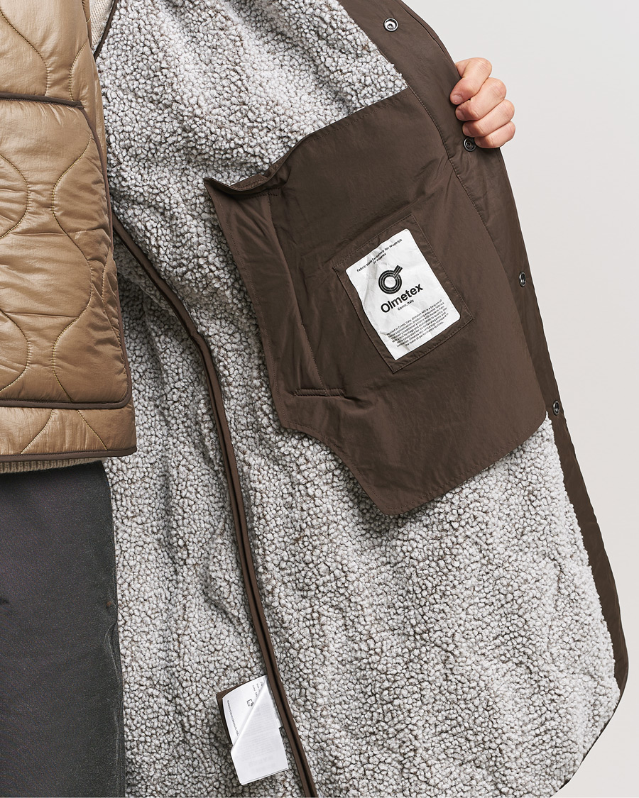 Herre | Jakker | Woolrich | Quilted Coat Sherpa Lining by Todd Snyder Taupe
