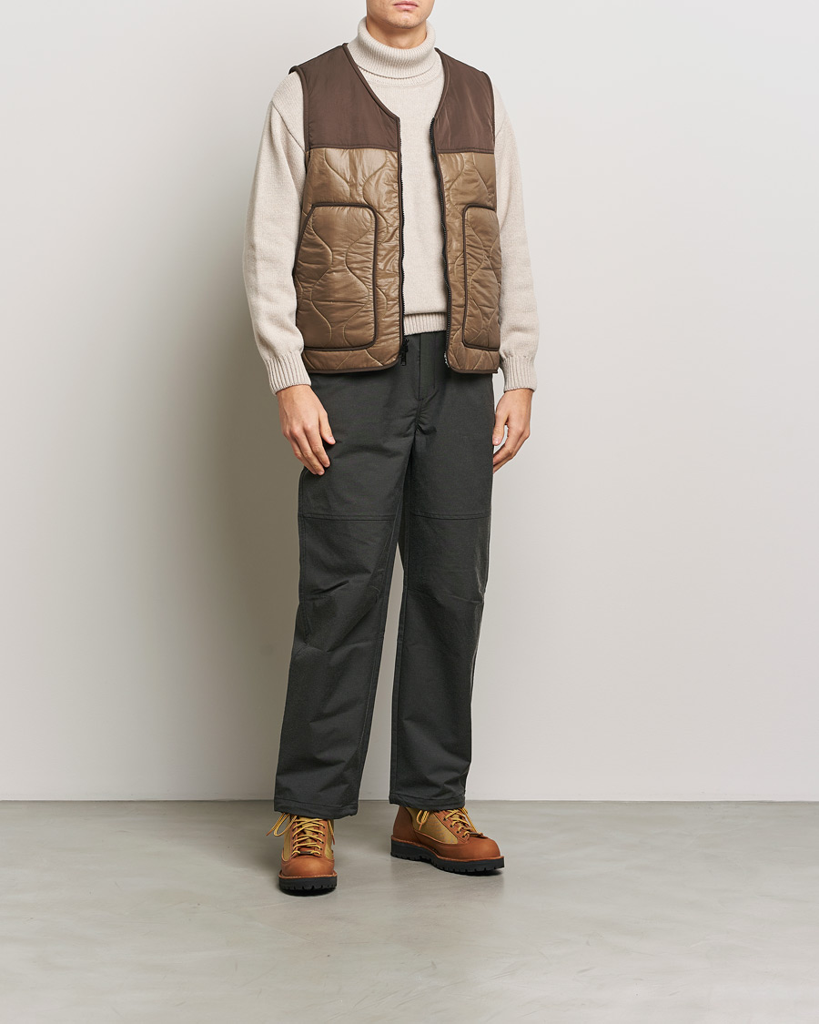 Herre | Jakker | Woolrich | Quilted Vest Sherpa Lining by Todd Snyder Taupe
