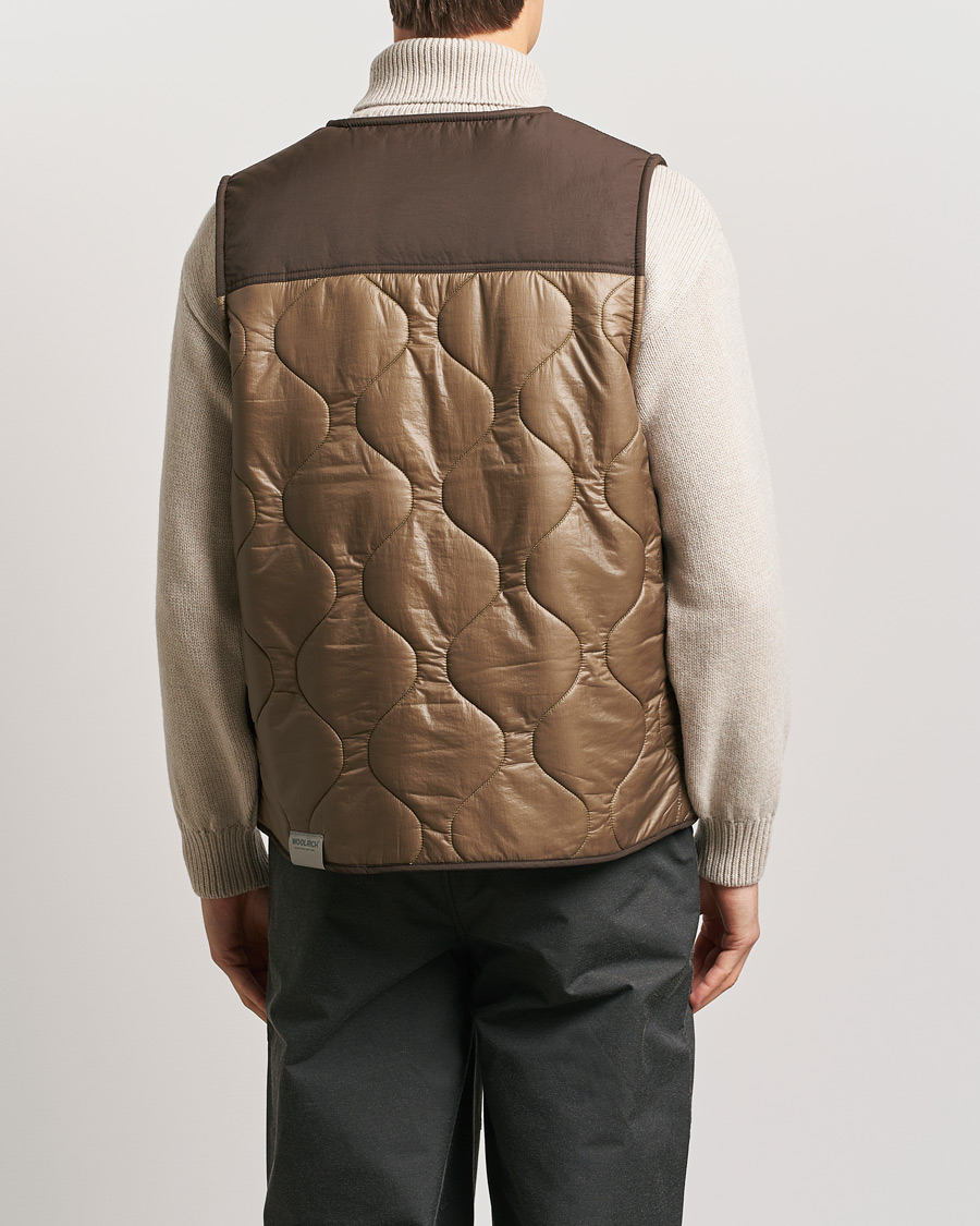 Herre | Jakker | Woolrich | Quilted Vest Sherpa Lining by Todd Snyder Taupe